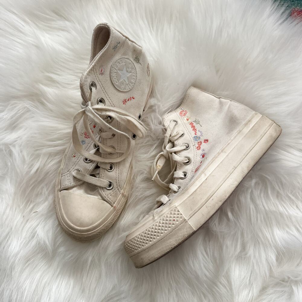 Floral Embroidered Platform Hi-Top Converse
